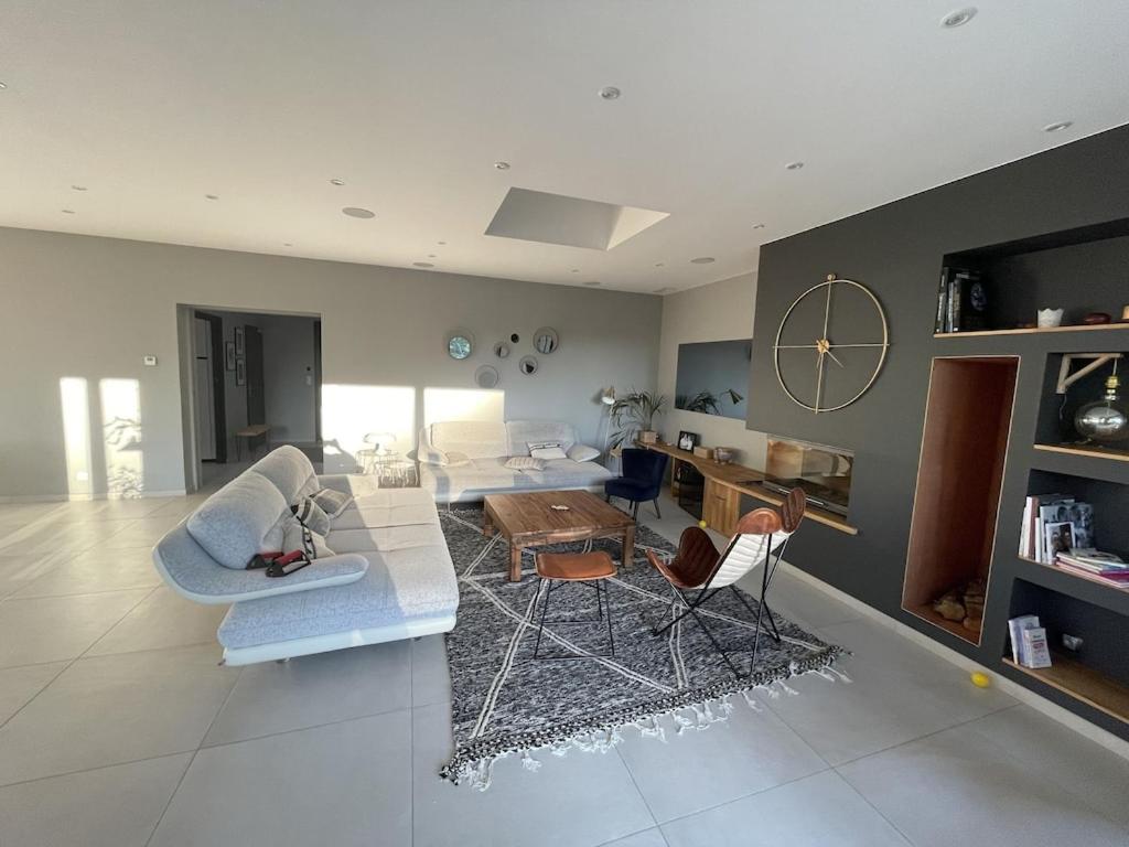 Grande Villa De Luxe Périgueux Exteriör bild